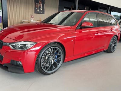 BMW 330
